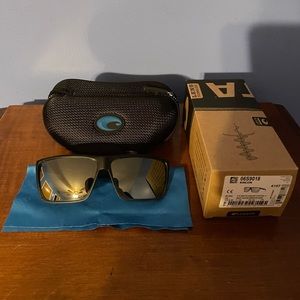 Costa Rincon - Matte Smoke Crystal w/ Grey Silver Mirror 580G lenses